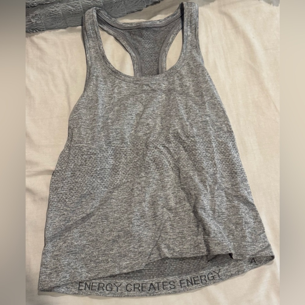 Lululemon swiftly tech tank top waist length size 4